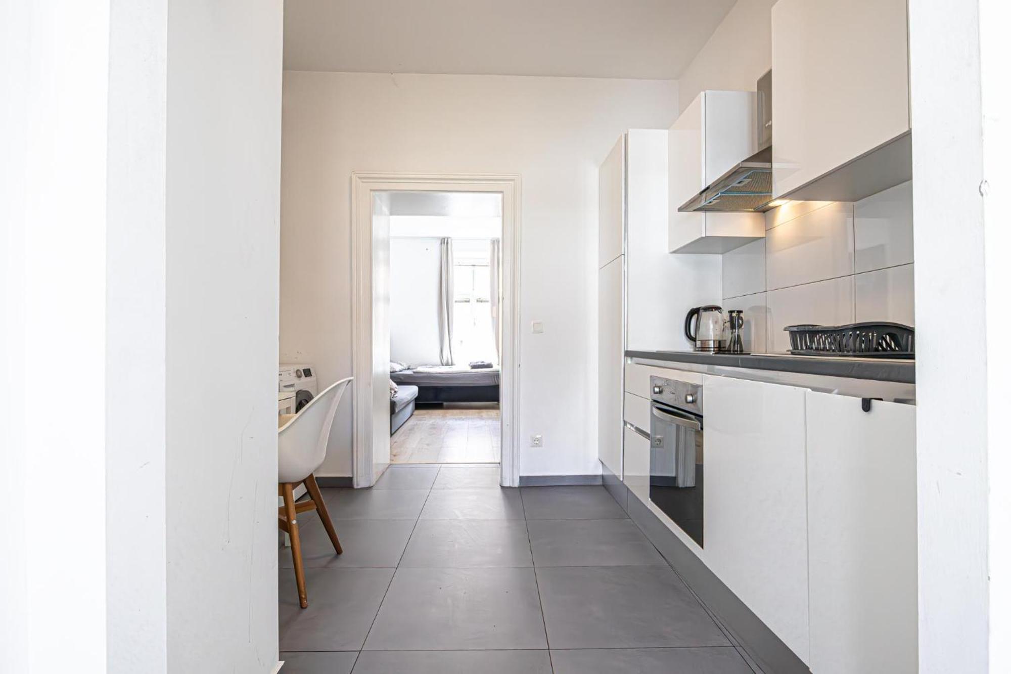 Lovely 2br 15 Min From Centre In *