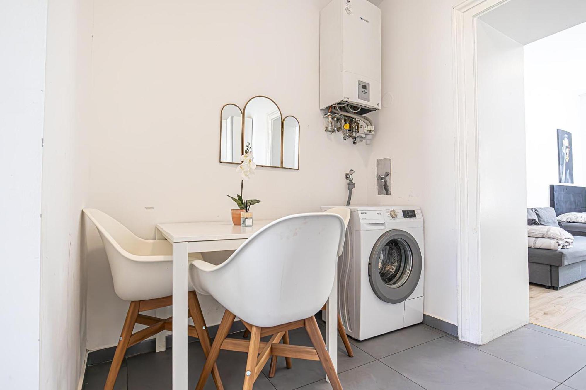 Lovely 2br 15 Min From Centre In *
